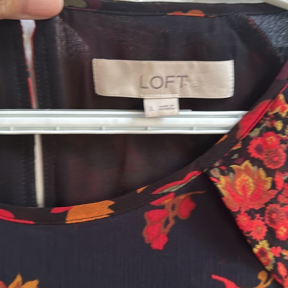 LOFT Floral Ruffled Blouse - Picture 3 of 6